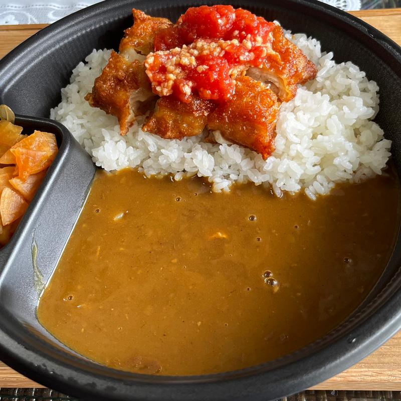 パリパリチキンカレー（トッピング　トマトガーリック）(CoCo壱番屋 京成津田沼駅前店)
