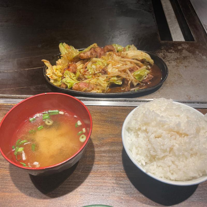 野菜炒め(本場大阪道頓堀お好み焼き｜原宿 やいやい)