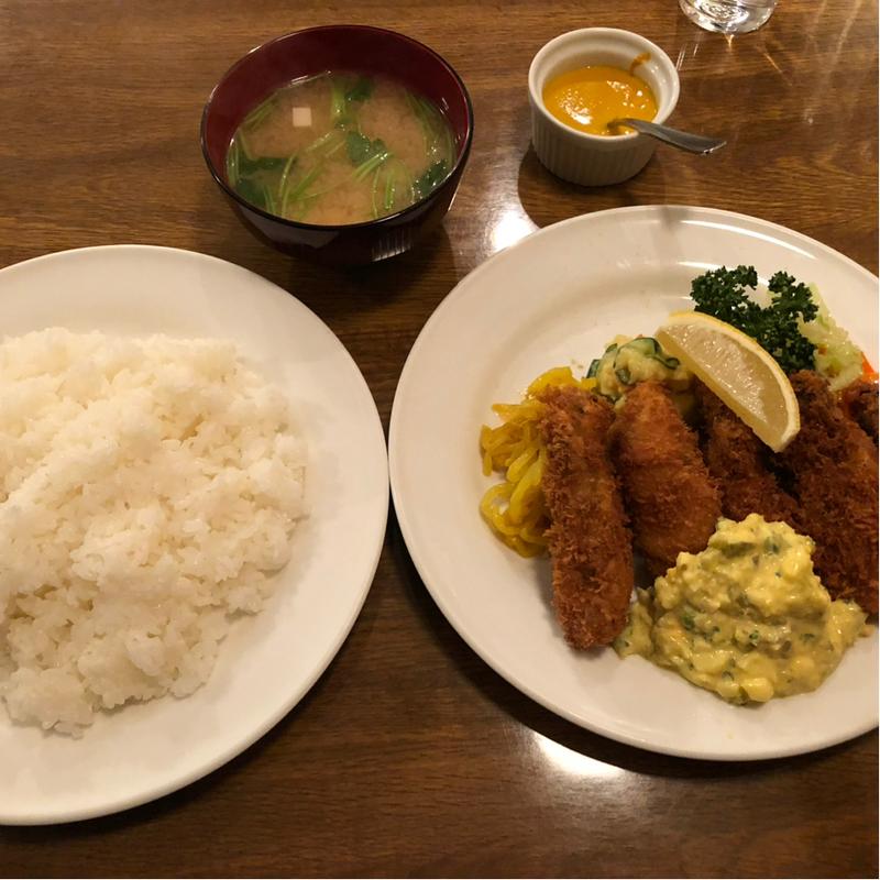 カキフライ(洋食大かわ)