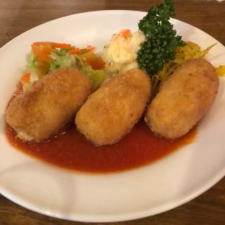 カニクリームコロッケ(洋食大かわ)