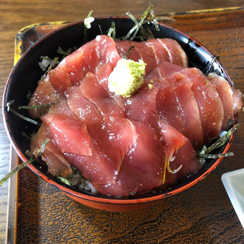 生まぐろづけ丼(あかま)