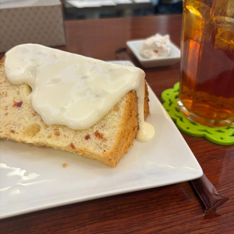 シフォンケーキ(かえる食堂 （カエルショクドウ）)