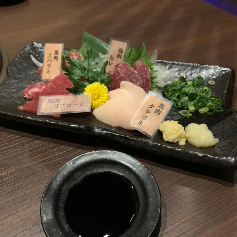 馬刺し盛り合わせ　上(佐賀牛焼肉と馬肉 吉右衛門(きちえもん) 栄錦店)
