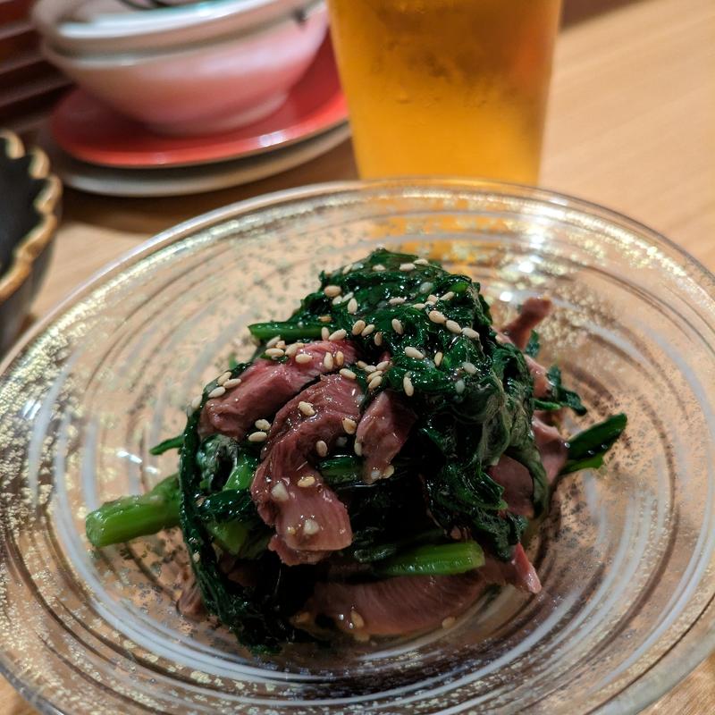 牛タンユッケと春菊のナムル(博多おでんと黒毛和牛の店 くろこ)