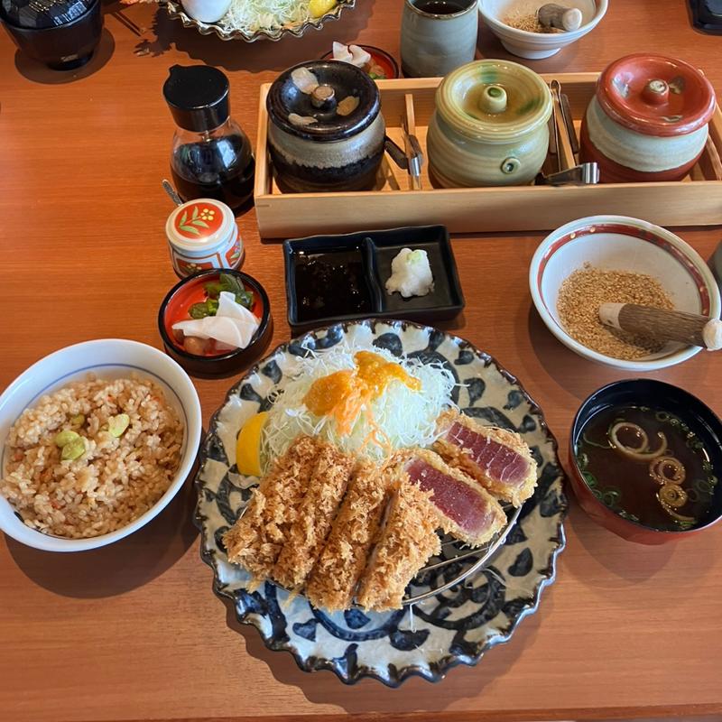 勝浦まぐろロースかつ膳(厚切りとんかつ・魚かつ よし平)