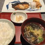 銀鱈の西京焼き(圓 弁柄)