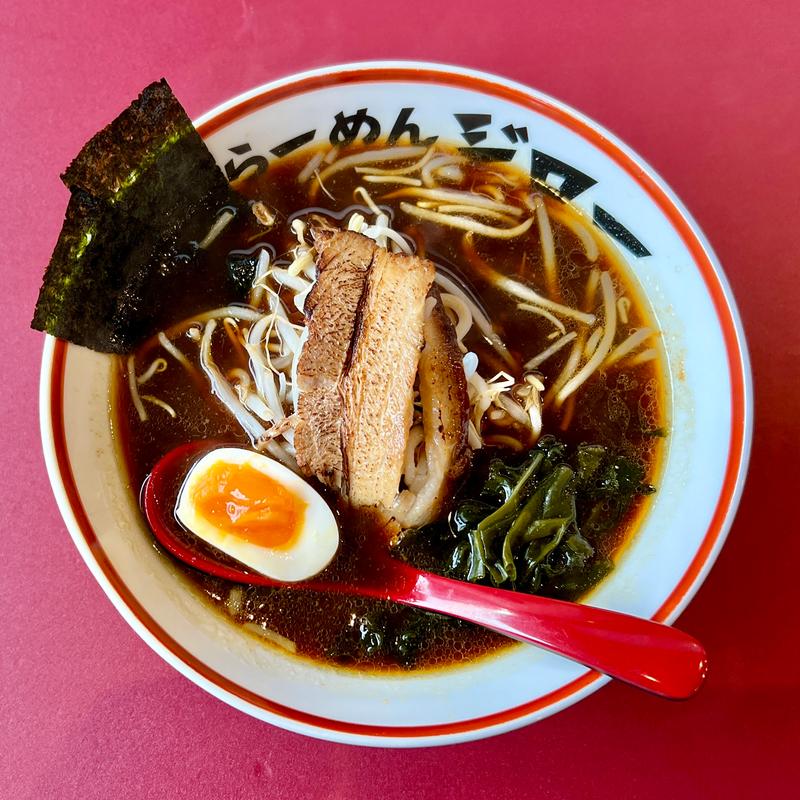博多醤油ラーメン(牛骨醤油ラーメン ジロー)