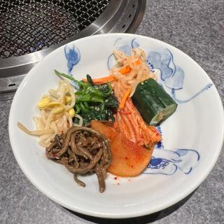 ナムル盛り(東京焼肉 平城苑 浅草総本店)