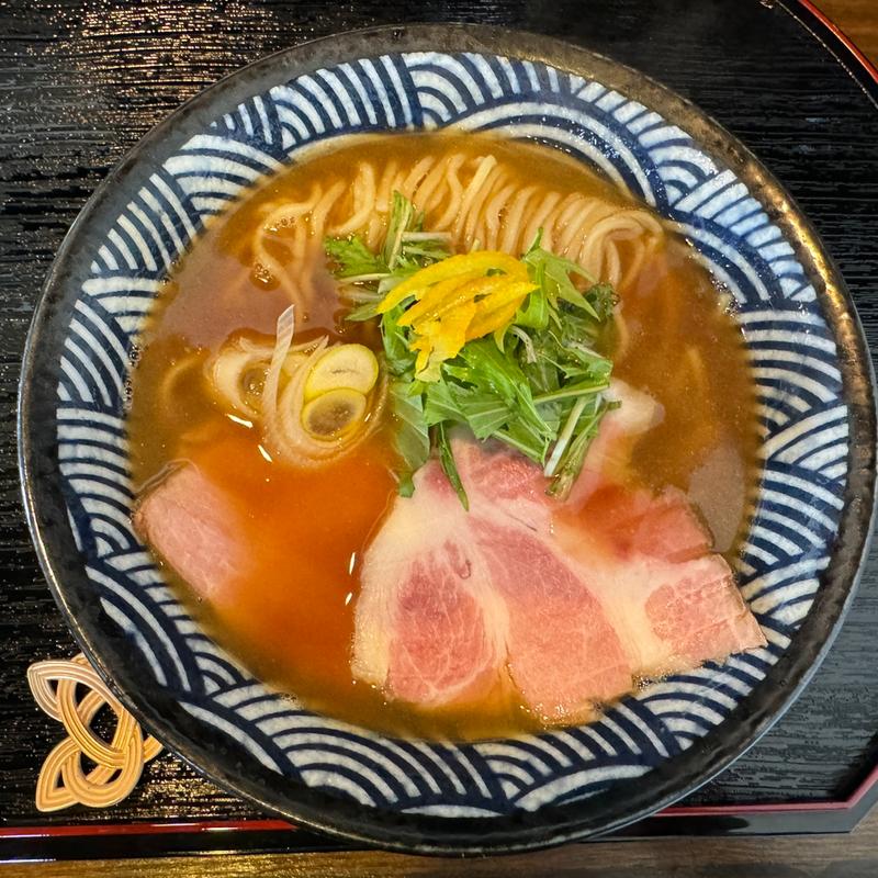 鶏醤油ラーメン　梅(麺の道 あをによし)