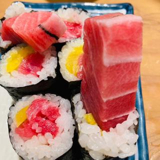 とろたく巻(すし酒場　さしす)