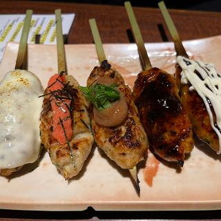 特製つくね串盛合せ(とり鉄 大手町店)