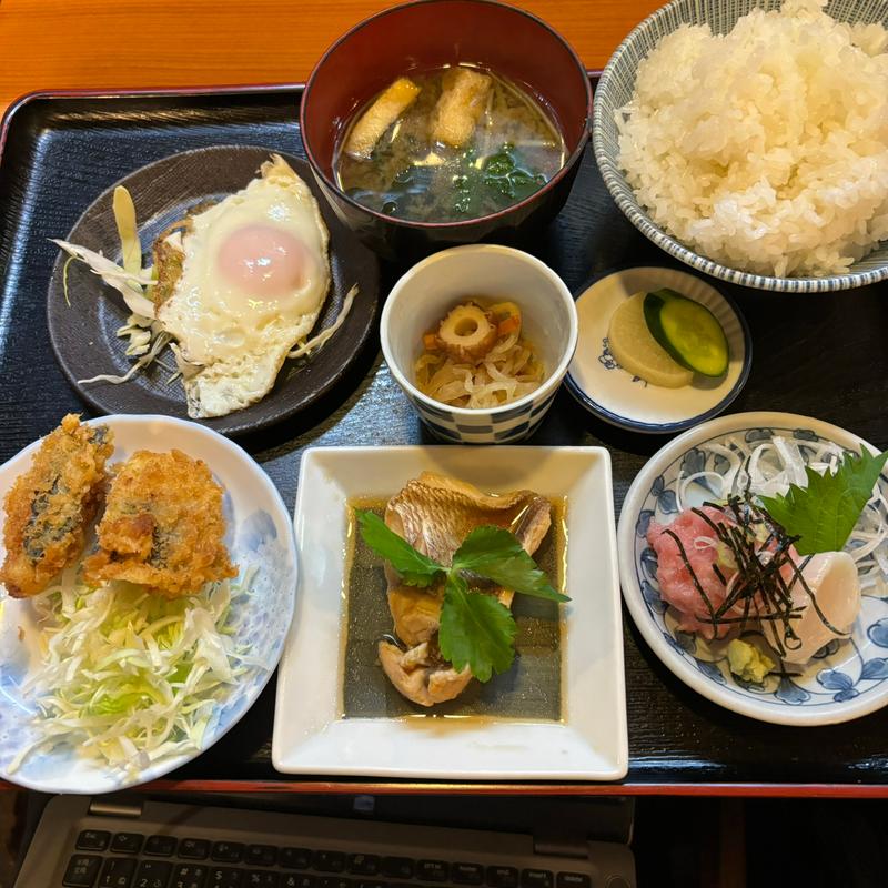 まかない定食(ほおずき)