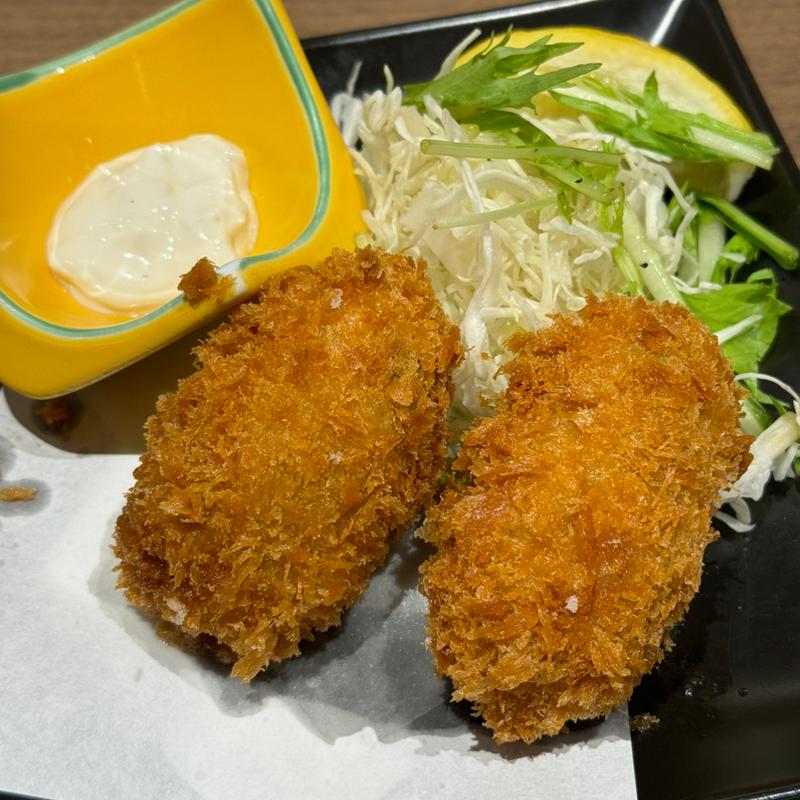 大粒！！　三陸産カキフライ(南部ビストロ うんめのす)