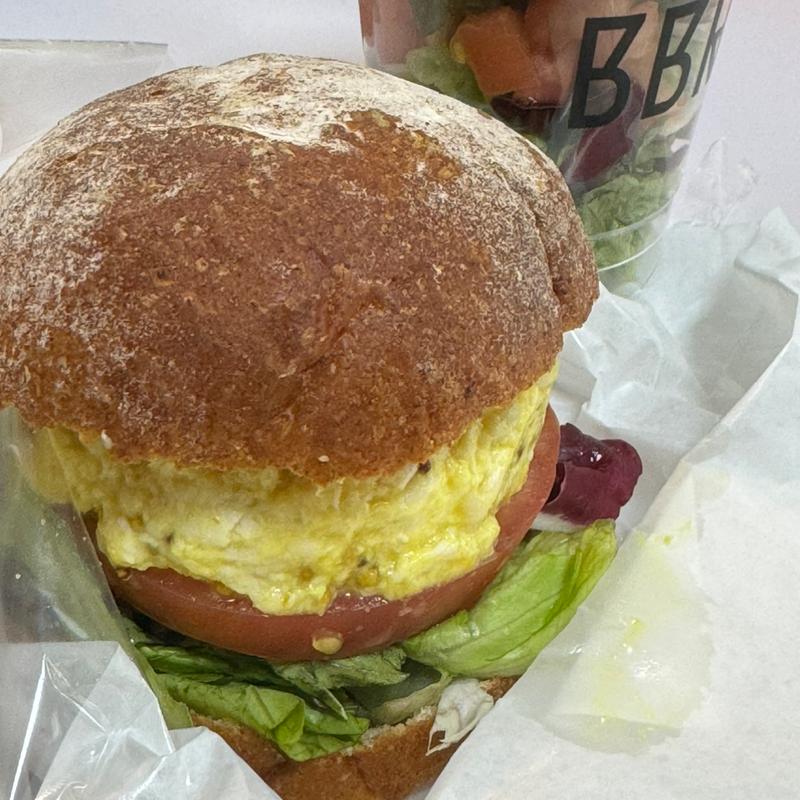 【高タンパク低糖質】サンドイッチ＆グリーンカップ (BETTER BODIES HI AOYAMA（ベターボディーズハイ青山/BBH）)