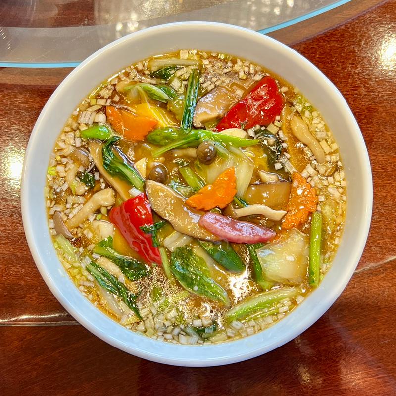 県産野菜のあんかけ汁そば(中華料理 頤和園（いわえん）博多駅前店)
