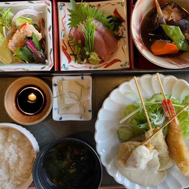 (いち囲 （いちい）)