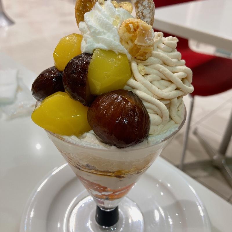 栗のパフェ(タカノフルーツパーラー 京急上大岡店)