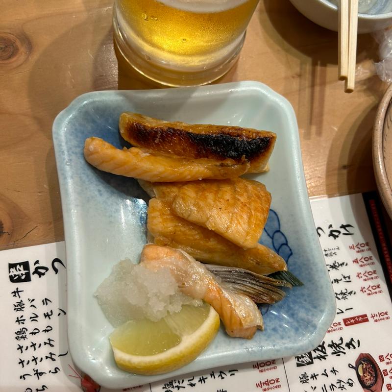 鮭ハラス(大衆酒場 京橋ホール)