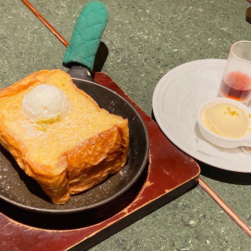 フレンチトースト "ロワイヤル"(AUX BACCHANALES (オーバカナル 桜木町店))
