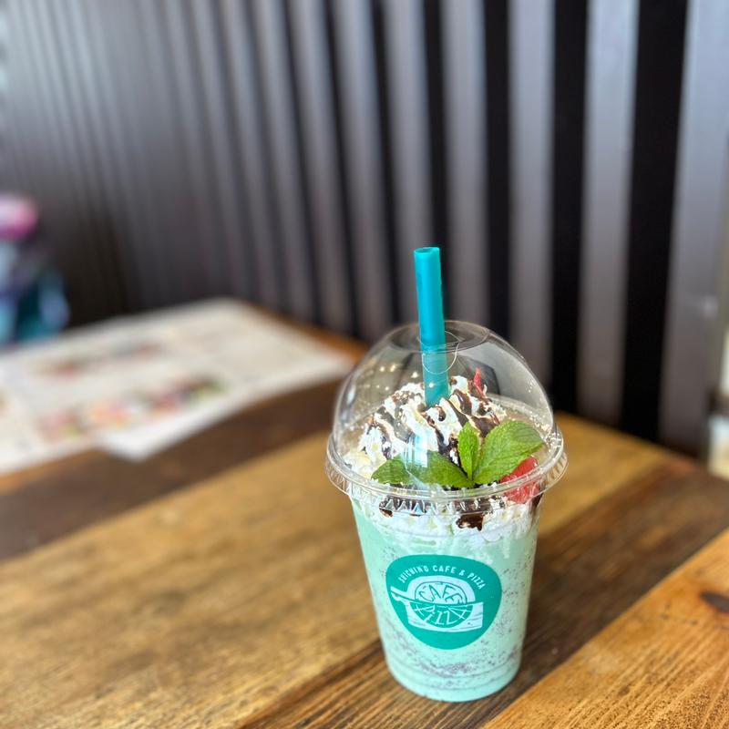 チョコミントカマカリーノ(SHICHI NO cafe&Pizza)