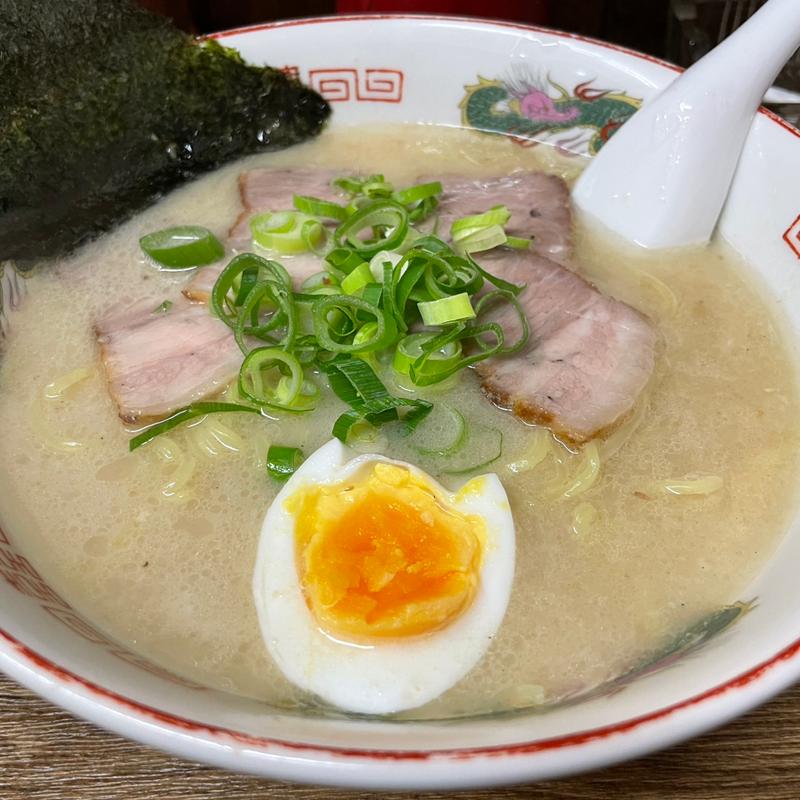 九州ラーメン（大）(九州ラーメン 銀嶺 )