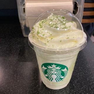 メルティホワイト ピスタチオ フラペチーノ(スターバックスコーヒー ウィング上大岡店)
