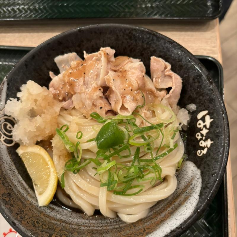 塩豚おろしぶっかけ　中(はなまるうどん 渋谷公園通り店)