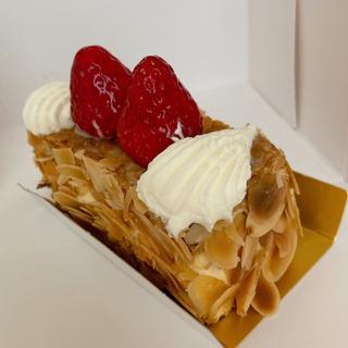 ナポレオンパイ(アンリ・シャルパンティエ 東京駅セントラルストリート店 （HENRI CHARPENTIER）)