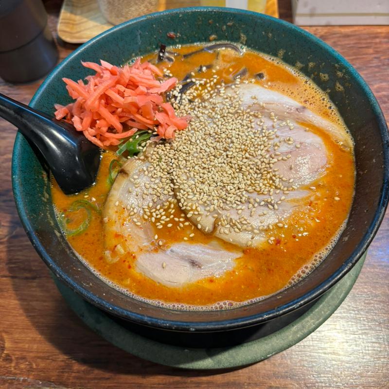 赤とんこつ(激辛)(博多とんこつ 天神旗)