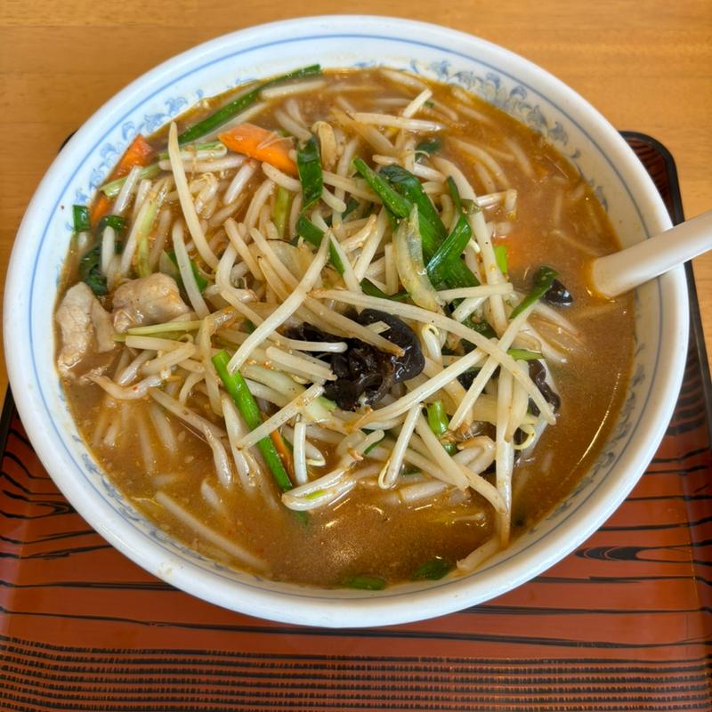 味噌ラーメン(1.5玉)(ぎょうざの満洲 江坂工場直売店)