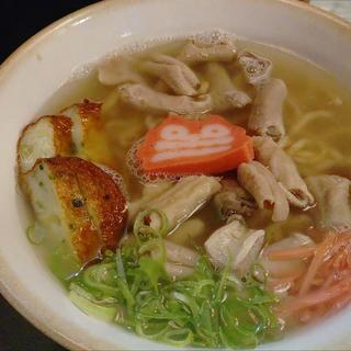 なかみにんにくそば(沖縄屋台村 めんそーれ)