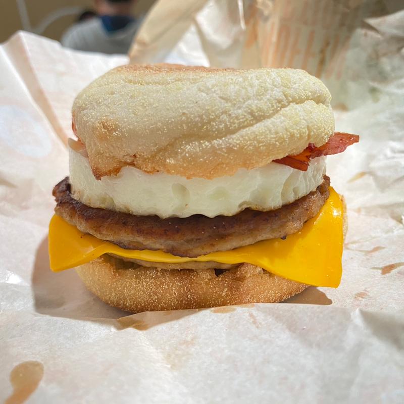 メガマフィン(マクドナルド 上野御徒町店)