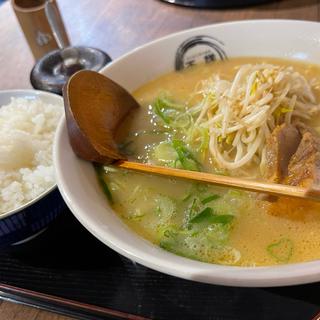 らーめん(にんにくラーメン天洋 新町店)