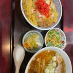 ラーメンセット(カツ丼、ラーメン)