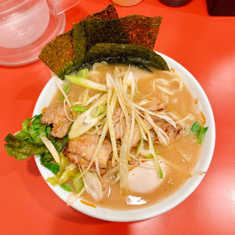 ネギ肉塩ラーメン(ラーメン家がんくろ)