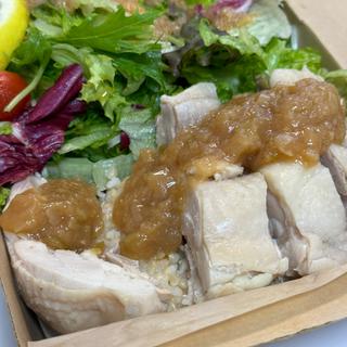 カオマンガイと玄米のセット(鶏あえずタンパク 渋谷店)
