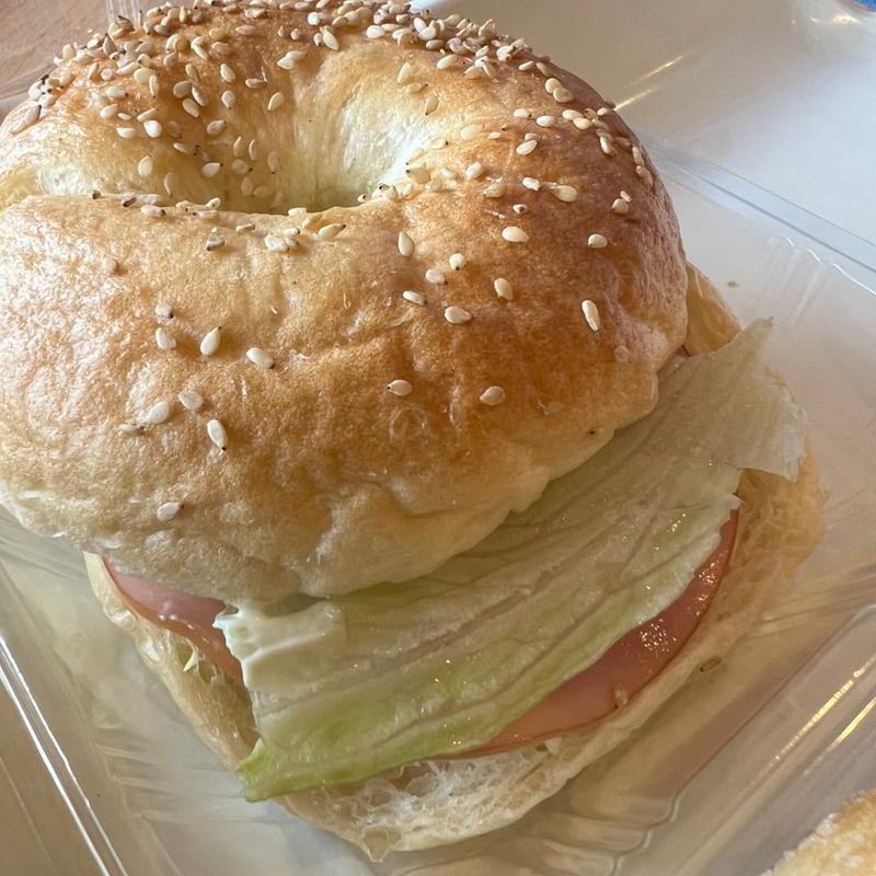 ベーグルハムサンド(Eiger 小野店 （アイガー）)