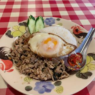 ガパオライス(旅人食堂町田屋台店)
