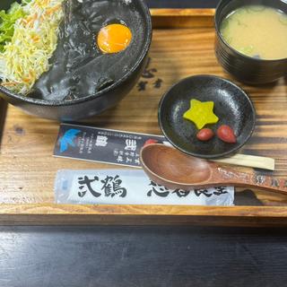 忍者黒カレー丼(ニカク食堂 )