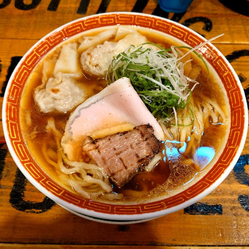 The正油雲吞麺(麺屋ソミーズ)