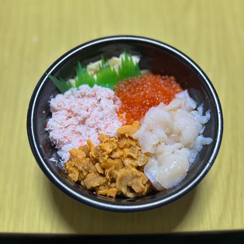 海の宝石丼(味わい創作 魚丼 仙台長町店)