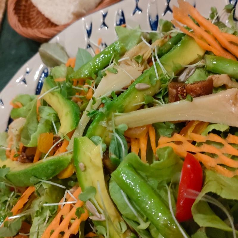 Four Season Vegan salad(NDIIGO Beach Club Koh Tao)