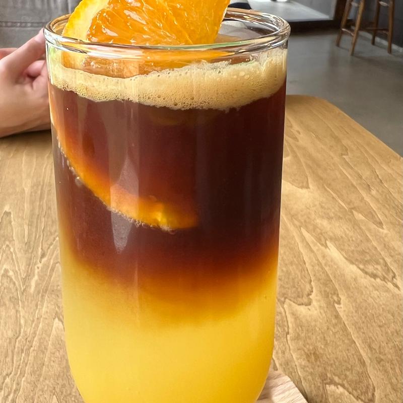 オレンジトニック(Tri cafe and studio)