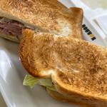 パストラミハムとポテトサンド(ドトールコーヒーショップ 東久留米西口店)
