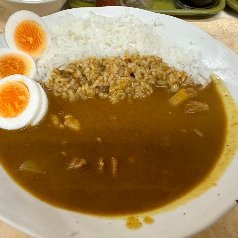 エッグカレー(カレーの店 サカエヤ)