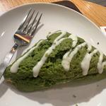 宇治抹茶ホワイトチョコスコーン