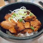 炙りチャーシュー丼(ラーメン専科 竹末食堂)