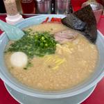 プレミアム塩とんこつラーメン