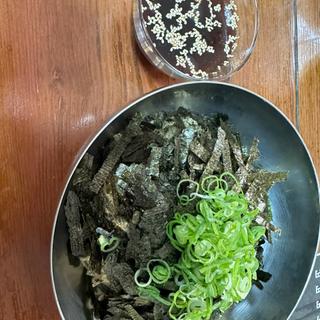 冷やしつけ麺(沖縄58酒場 （おきなわごっぱちさかば）)
