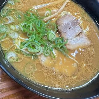 醤油豚骨ラーメン(大黒天)